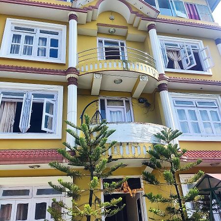 Hotel Vision Gorkhā Buitenkant foto